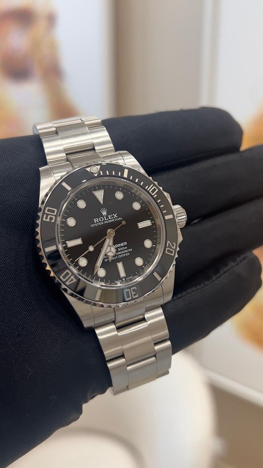 Rolex Submariner No Date Ref. 124060