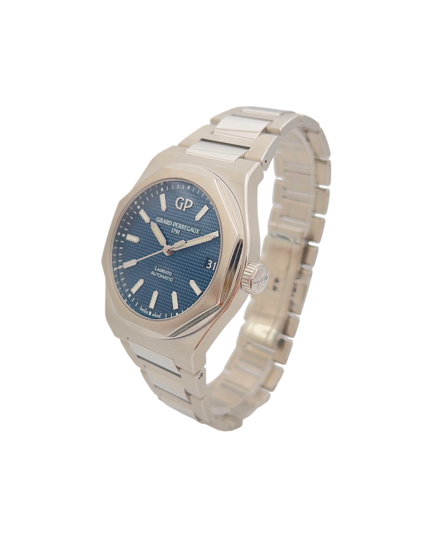 Girard-Perreguaux Laureato Ref. 81010