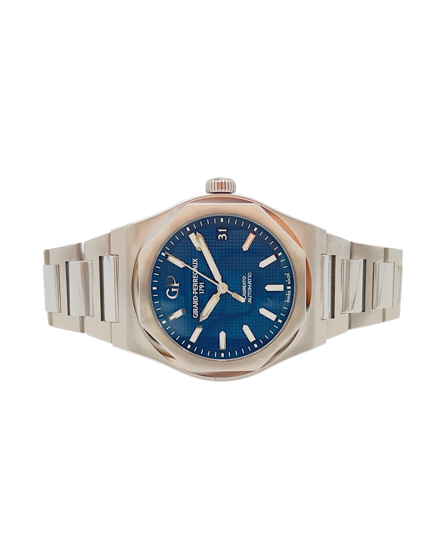 Girard-Perreguaux Laureato Ref. 81010