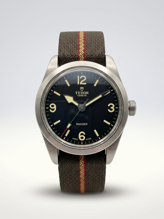 Tudor Ranger 79930 – Vue de face cadran noir