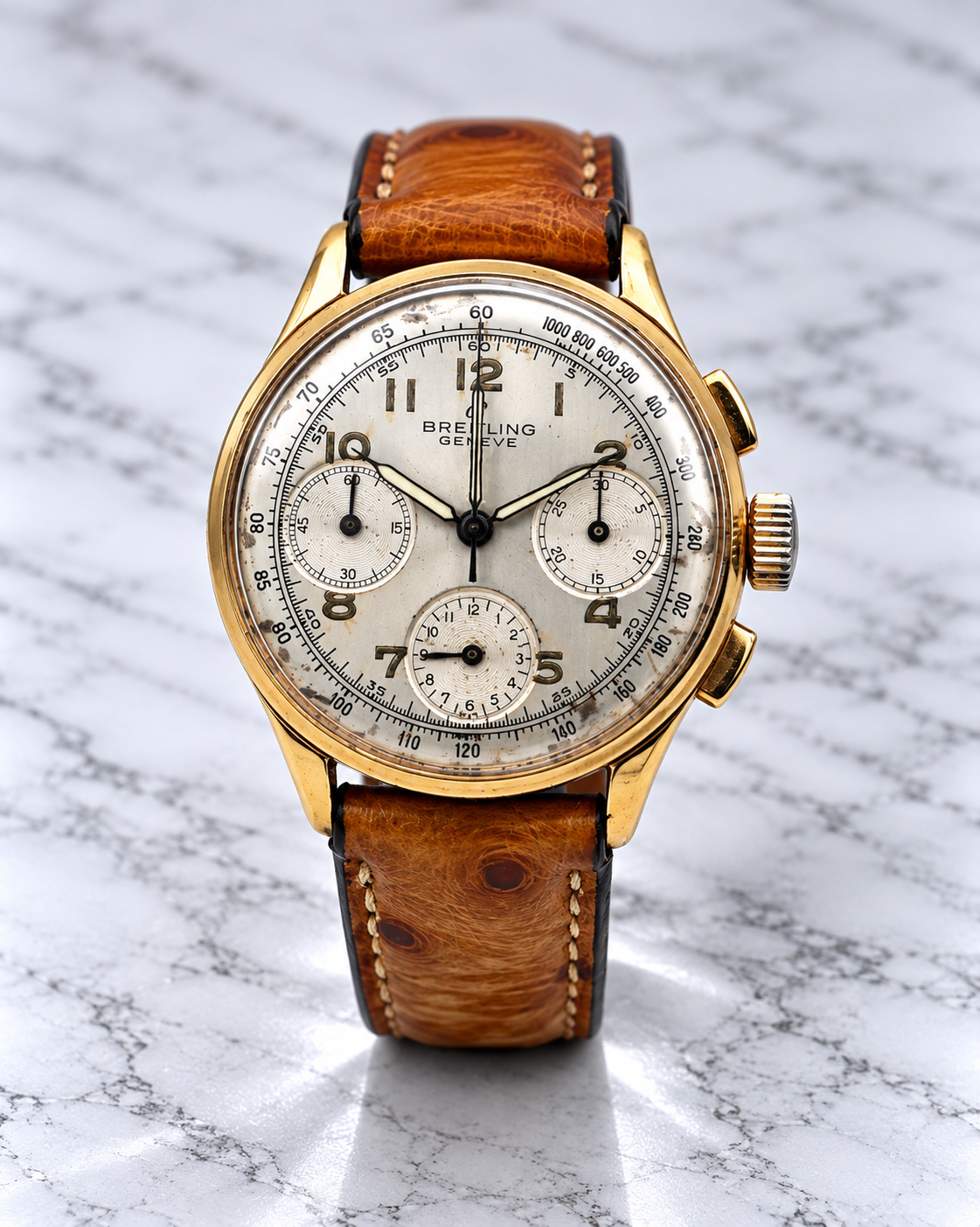 Breitling Chronographe Or 1950 – vue de face et cadran chronographe