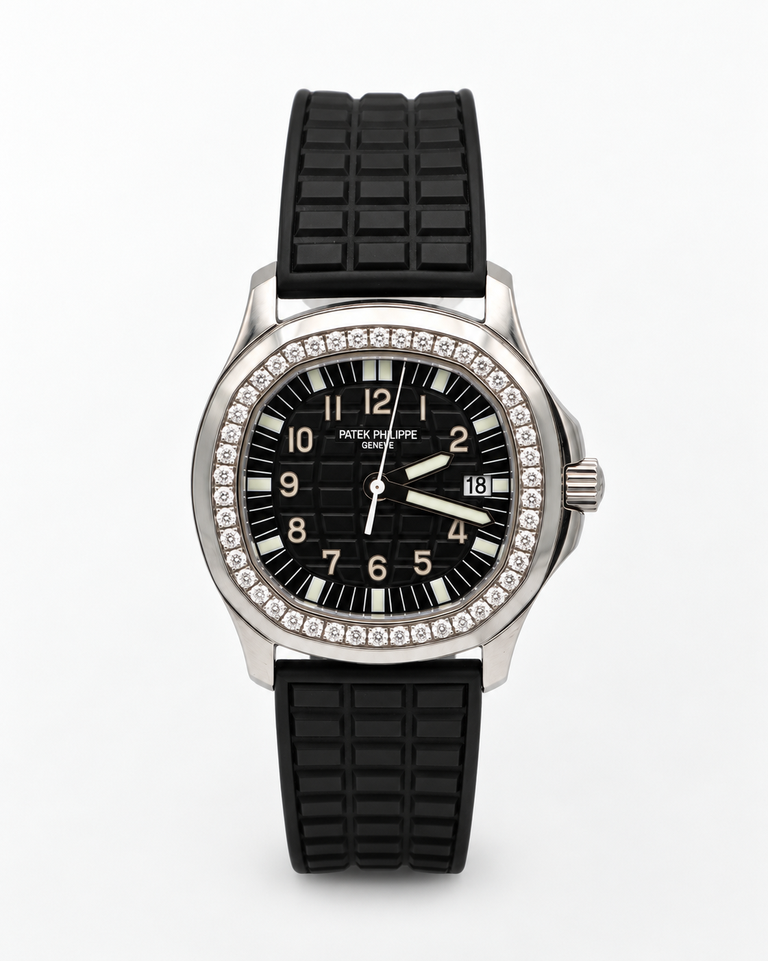 Patek Philippe Aquanaut Luce 5067A-001 – vue de face et cadran noir