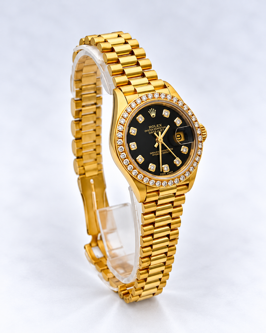 Rolex Lady-Datejust 69138 – profil droit du boîtier en or jaune
