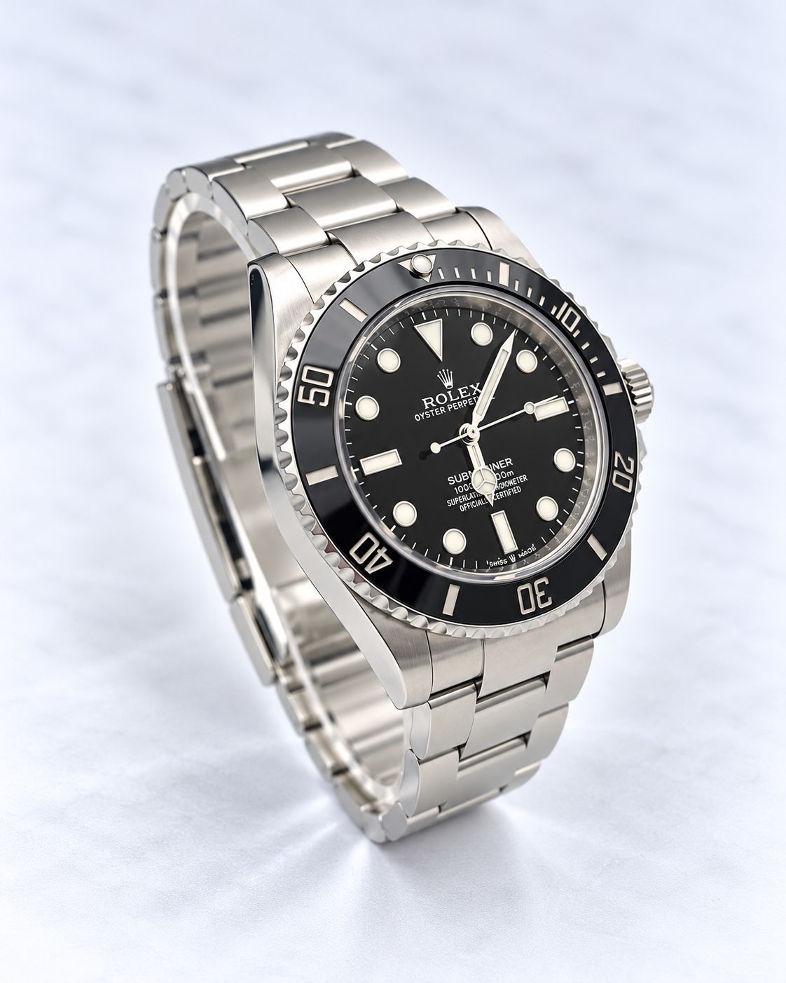 Rolex Submariner No Date 124060 – profil droit avec couronne et boîtier Oyster